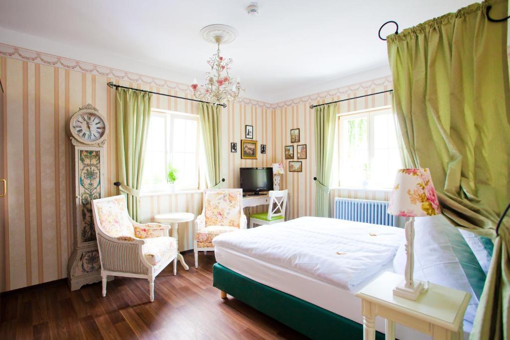 Gastwirtschaft & Hotel Hallescher Anger เนาม์บวร์ก ห้อง รูปภาพ