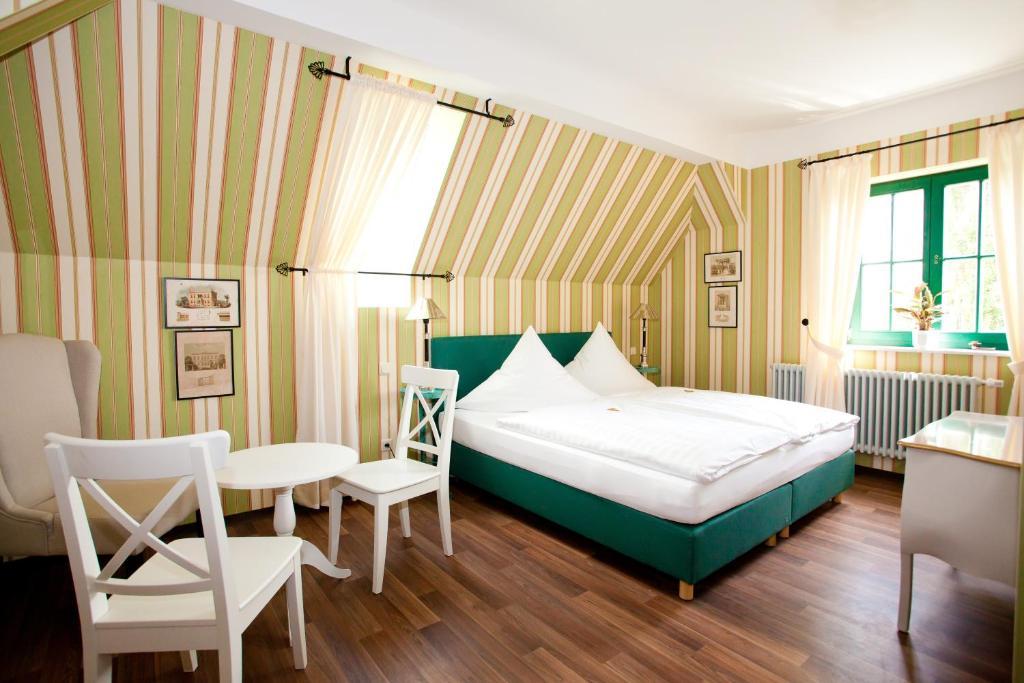 Gastwirtschaft & Hotel Hallescher Anger เนาม์บวร์ก ห้อง รูปภาพ